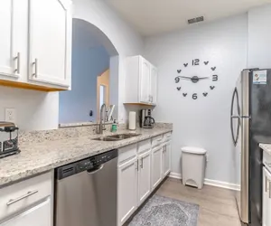 Photo 3 - 2821 Windsor Hills