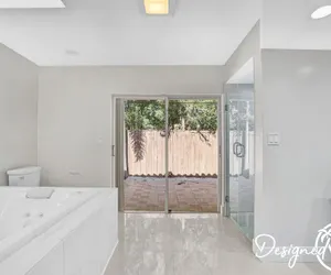 Photo 2 - Coastal Poolside Living Near Beaches & Casino