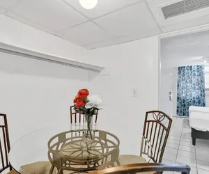 Photo 3 - Cozy Studio With Pool & Parking Sleeps 4