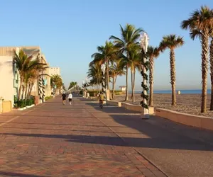 Photo 5 - Hollywood Beach: Studio/bath Free Parkingbbq 4A