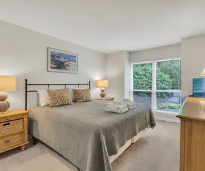 Photo 3 - 2385 Lighthouse Tennis at The Sea Pines Resort