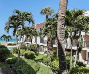 Photo 2 - Waters Edge 104s 2 Bedroom Condo by RedAwning