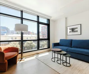 Photo 2 - Sonder by Marriott Bonvoy Pivot Apartments Capitol Hill