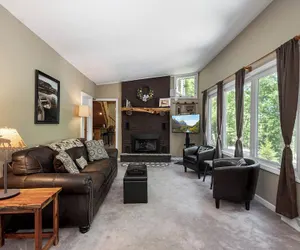 Photo 5 - Rustic Retreat