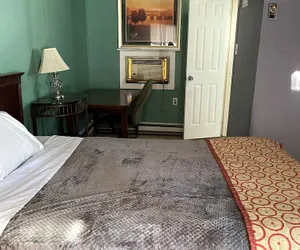 Photo 4 - James Motel