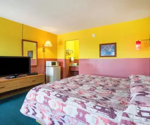 Photo 5 - OYO Hotel Opp Al, Floral Hwy