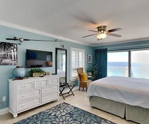 Photo 4 - Destin Towers #122