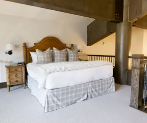 Photo 2 - Sultan Studio Loft Hotel Room by RedAwning