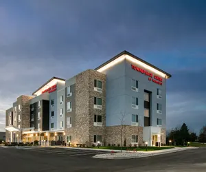 Photo 2 - TownePlace Suites by Marriott Oconomowoc