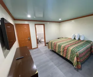 Photo 4 - Hilltop Motor Inn
