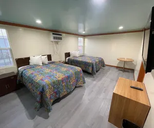 Photo 5 - Hilltop Motor Inn