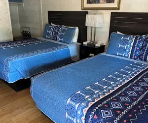 Photo 2 - Starlight Motel