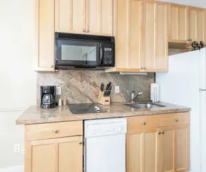 Photo 3 - Viking Lodge 117 by Avantstay Ski Home w/ Communal Pool & Hot Tub