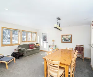 Photo 4 - Lulu City 4B by Avantstay Beautiful Condo 100 Yards From Lift #7 Permit #:3639