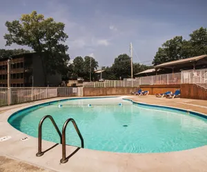 Photo 2 - Westcreek Ranch @ Notch - NO Stairs! 2 Pools, Fishing Lake, 1 Mile to Sdc!