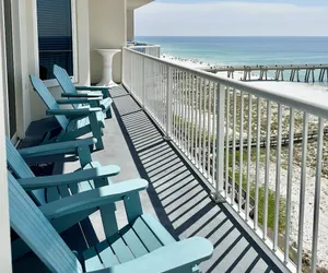 Photo 2 - Sea Esta 3 Bedroom Condo by RedAwning