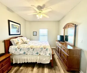 Photo 4 - Sea Esta 3 Bedroom Condo by RedAwning