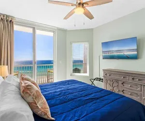 Photo 3 - Sea Esta 3 Bedroom Condo by RedAwning