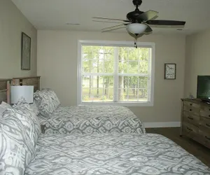 Photo 4 - 1409m 1 Bedroom Condo by Redawning