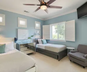 Photo 5 - Grand Contento by Avantstay Extraordinary Estate w/ Pool & Movie Room