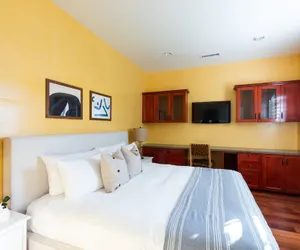 Photo 4 - Amarilla by Avantstay Peaceful Paradise w/ Pool, Spa & Theatre Room