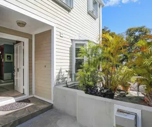 Photo 3 - Duval Sea Turtle by Avantstay Great Location Close to Shops Shared Pool!