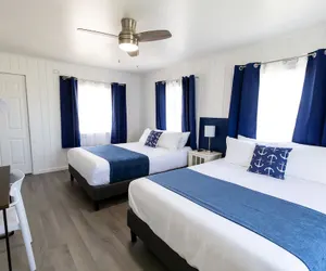 Photo 4 - Anchor Bay Inn and Suites