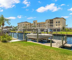 Photo 2 - River Oasis