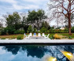 Photo 5 - Marquee By Avantstay Modern Stylish Estate w/ Pool & Entertainers Courtyard