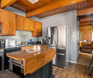 Photo 5 - Serenity by Avantstay Serenity Big Bear Cabin! With Fire Pit, Bbq!