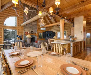 Photo 3 - Snowdrift Cabin by Avantstay Breathtaking Home w/ Prime Ski Access