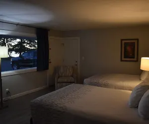 Photo 4 - Lake Cadillac Resort