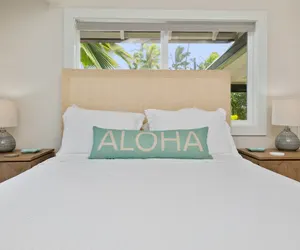 Photo 2 - Hale Oahu Cottage by Avantstay Stunning Beachfront Estate!