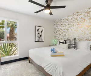 Photo 4 - The Llama House by Avantstay Featured on Hgtv, Resort Style, Pool & Spa! Permit#4277