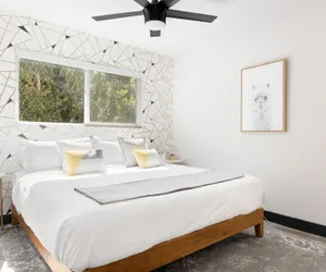 Photo 2 - The Llama House by Avantstay Featured on Hgtv, Resort Style, Pool & Spa! Permit#4277