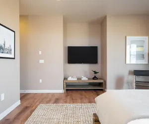 Photo 3 - Desert Stone by Avantstay Contemporary Desert Oasis With Pool & Hot Tub