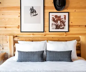 Photo 5 - Sycamore by Avantstay Spectacular Mountain Home w/ Indoor Pool, Hot Tub, Home Theatre & Fire Pit!