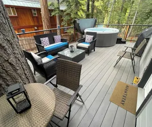 Photo 3 - Sweet Pine Deck + Hot Tub, Cozy Modern Interior Close to Ski Resort!
