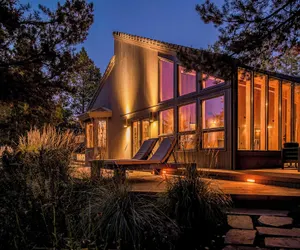 Photo 2 - Sunriver by Avantstay Cozy Mountain Home w/ Indoor Pool and Hot Tub