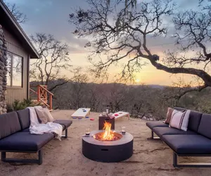 Photo 4 - Gable by Avantstay Beautiful 3.5 Acre Oasis w/ Gorgeous Views, Pool & Hot Tub