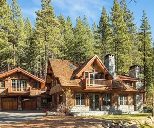 Photo 3 - Hunter by Avantstay Riverfront Cabin w/ Prvt Cottage 5mins From Palisades