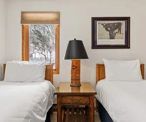 Photo 3 - Riverside Condos A103 by Avantstay Condo Close To Downtown, Town Park & Ski Lift #8