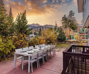 Photo 2 - Paddington by Avantstay Cozy & Chic Ski Lodge Mins From Mountain