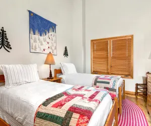 Photo 3 - Nordic Retreat 5 Bedrooms PAC-2410 by KBM