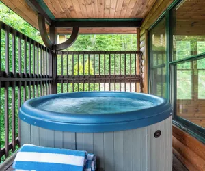 Photo 3 - Hickory Ridge by Avantstay Sleeps 20! Incredible Private Elevated Cabin