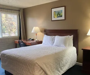 Photo 4 - Travelodge by Wyndham Canyonville