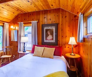 Photo 5 - Lake Creek Lodge