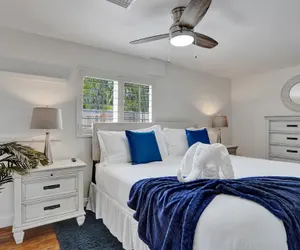 Photo 2 - 4BD House with Private Heated Pool