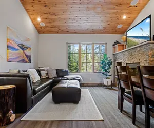 Photo 2 - Modern Condo - EV Charger - SM 301 by Bear Valley Vacation Rentals