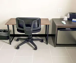 Photo 4 - Rodeway Inn